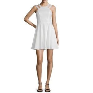 B. SMART Woman’s Size 13 All White Casual Dress